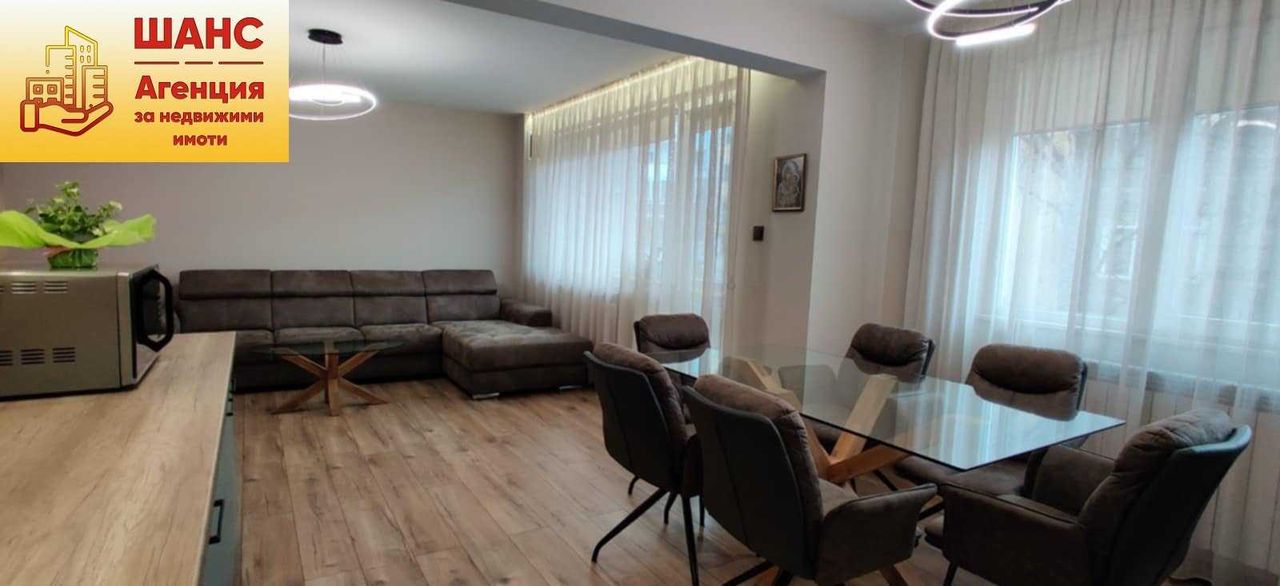 Продава се Тристаен апартамент в Плевен, Идеален център - 91 кв.м за 2033 €/кв.м - Снимка #3