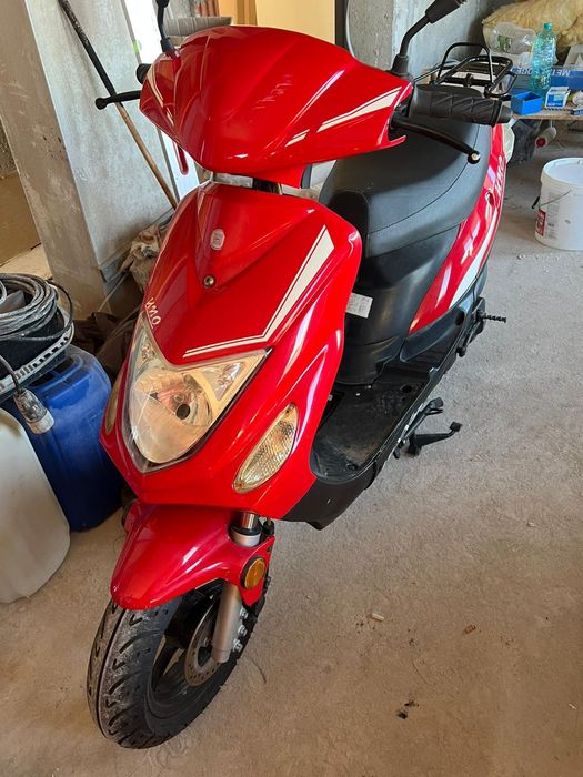 Vând scuter an 2015