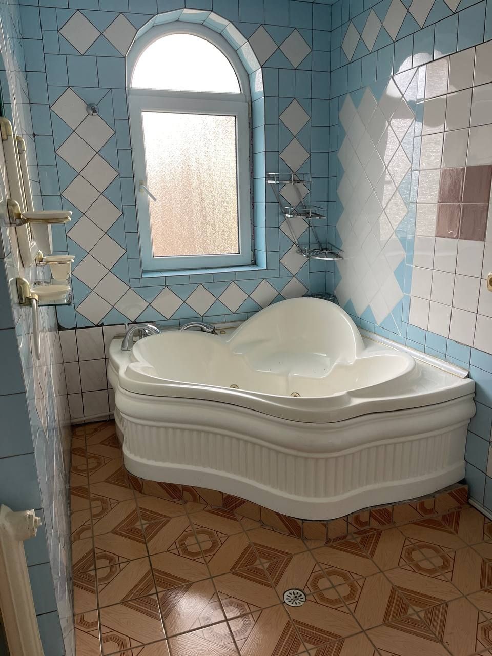 6 sotixli hovli ijaraga arendaga beriladi