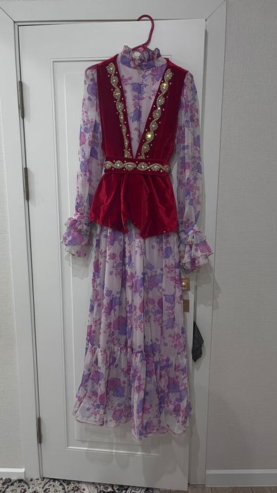 Платье с кажекей