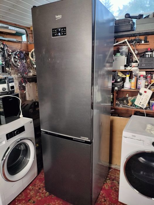 Frigider Beko2m full no frost