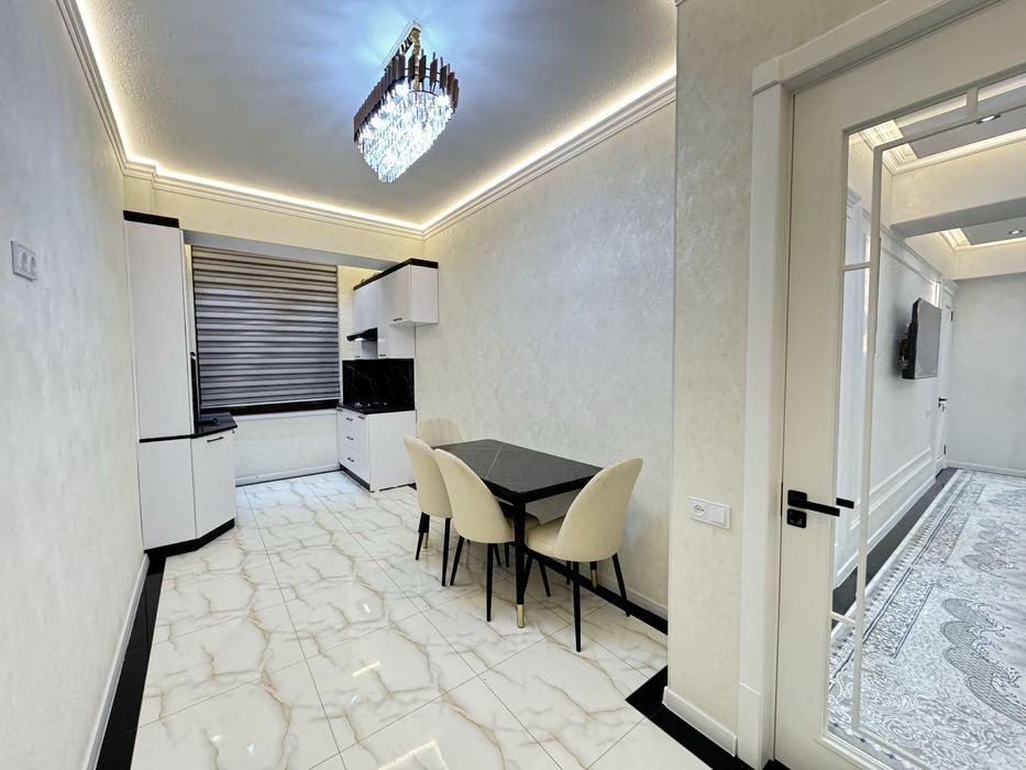 Продается 3 ком. Квартира плод 97 кв.м. На территории Аэропорта