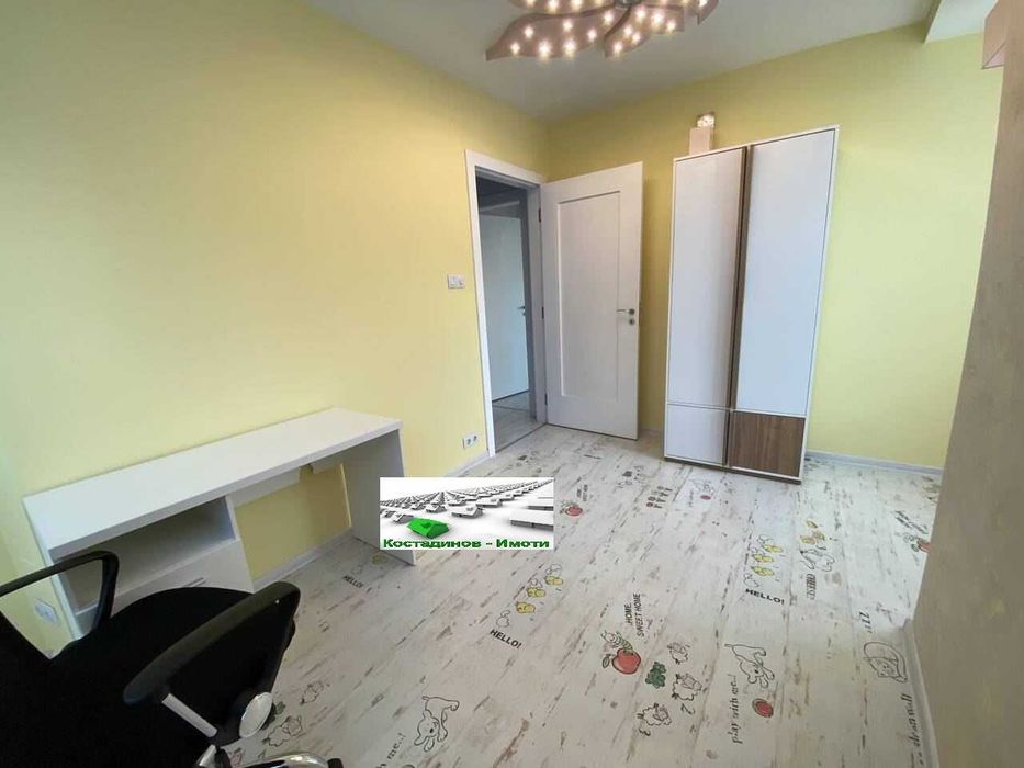 Дава се под наем Тристаен апартамент в Пловдив, Младежки Хълм - 68 кв.м за 500 € - Снимка #4