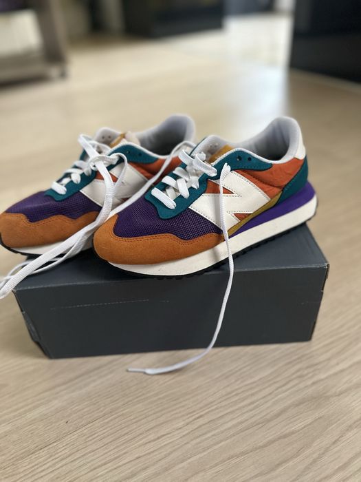 New balance маратонки