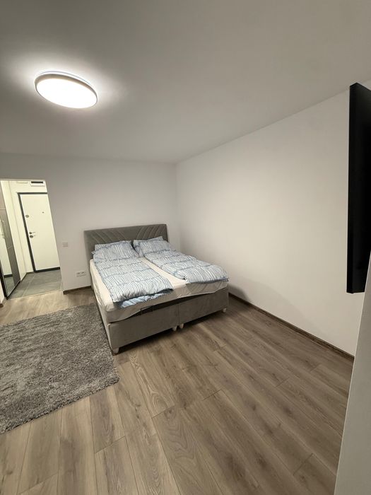 Inchiriez garsoniera in regin hotelier !