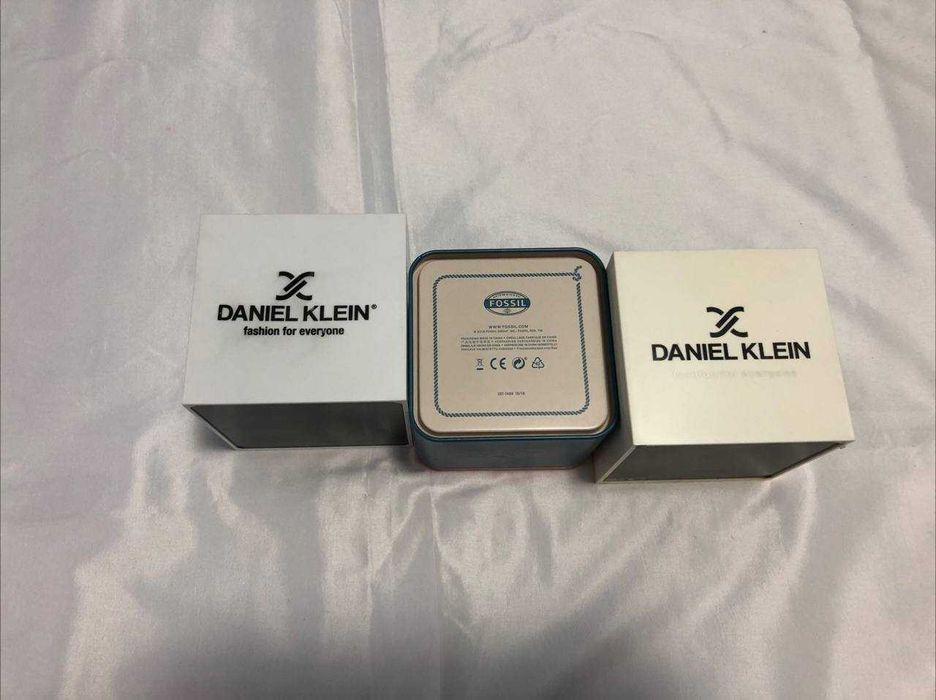 Ocazie: 3 ceasuri. 1 Fossil + 2 Daniel Klein. 1000 Ron