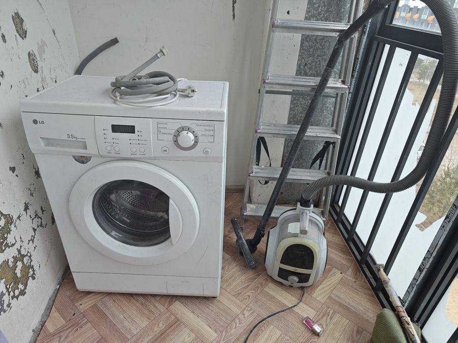 Продам стиральную машину и пылесос
