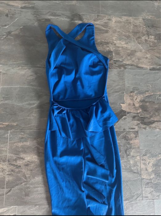 Rochie lunga tip sirena cu spatele gol