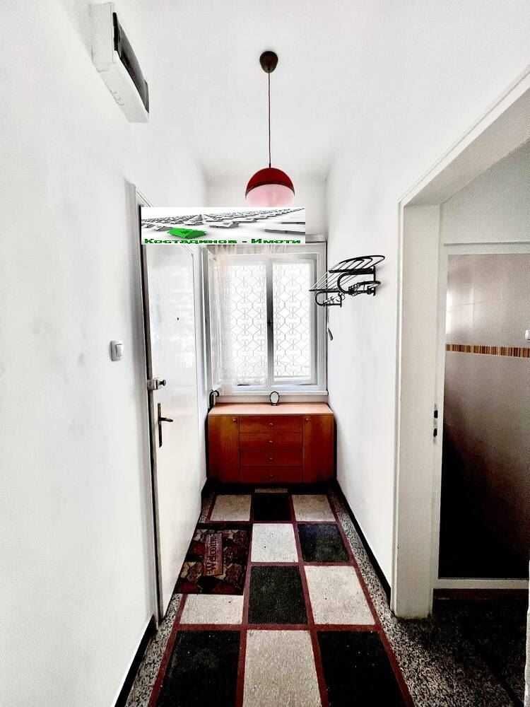 Дава се под наем Етаж от къща в Пловдив, Кършияка - 120 кв.м за 600 € - Снимка #10