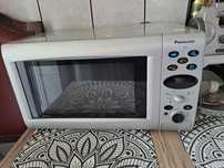 Cuptor cu microunde