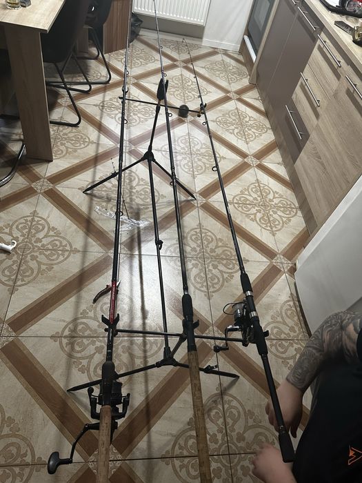 Echipament pescuit, foarte multe pentru mai multe poze in privat