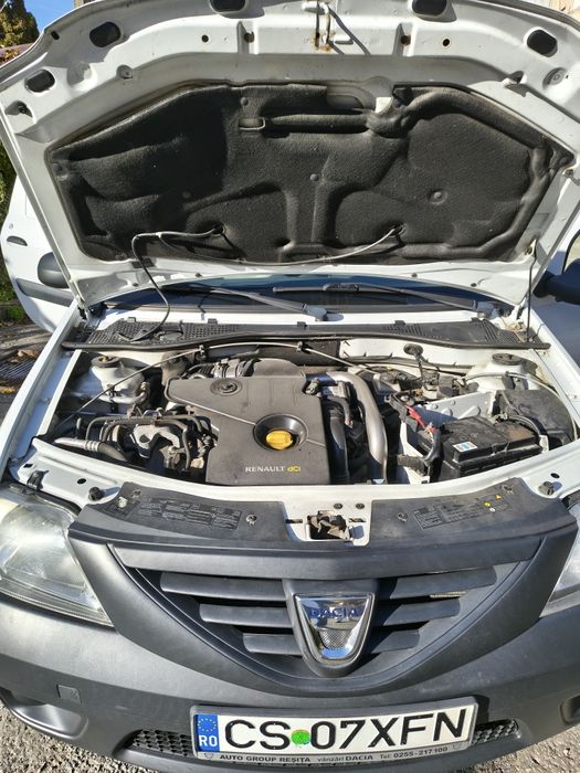 Vând Dacia Logan Van