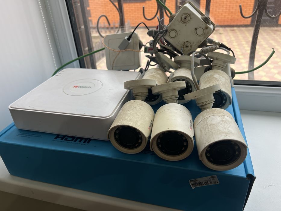 Видеорегистратор с 6 камерами и монитор