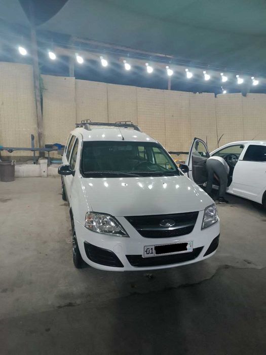 Lada Largus 5 мест