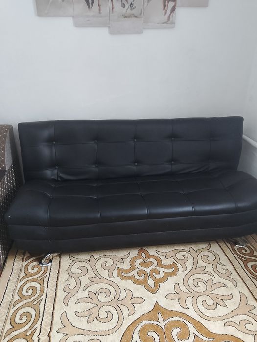 Диван прямой обивка экокожа