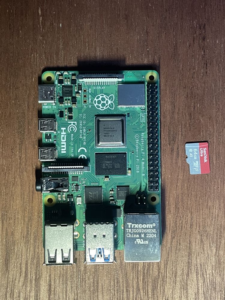 Raspberry Pi 4 | 4gb | Carcasa + 64gb microSD Card + HDMI micro