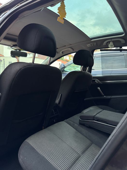 Продавам Peugeot 407