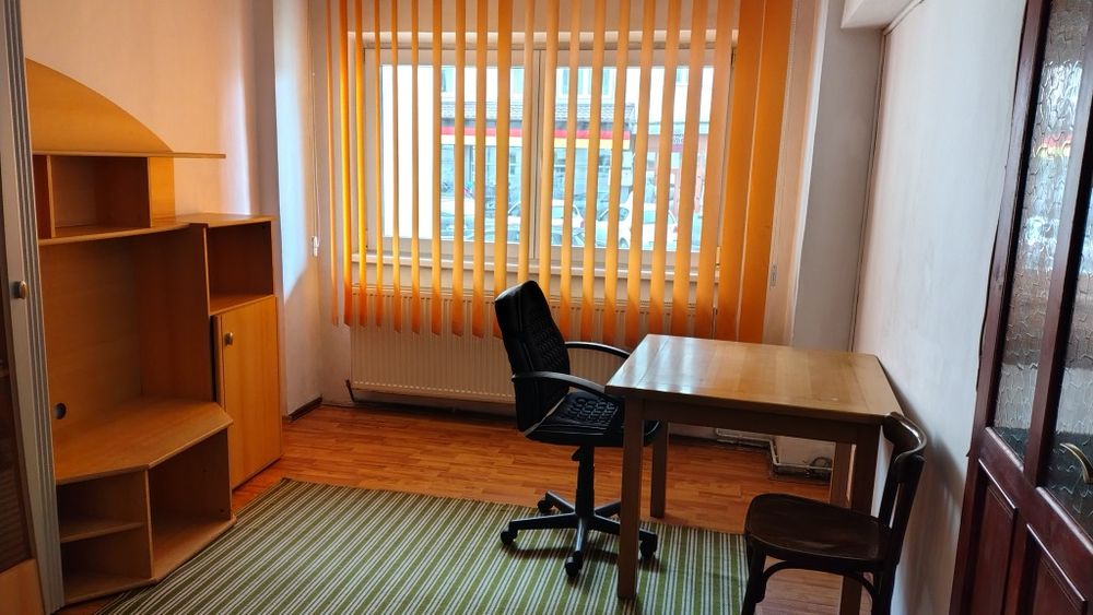 Garsoniera de închiriat în centrul strandului