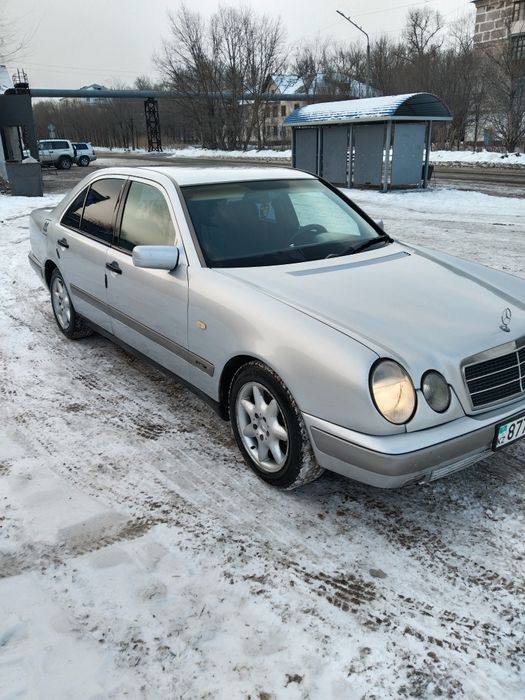 Мерседес Е210 в нормальном состоянии