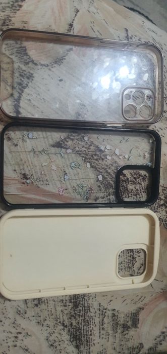 Продам чехлы на айфон 12pro