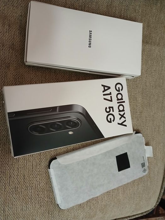 Vând Samsung A 17(tb schimbat display-ul)