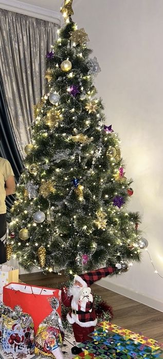 Новогодняя шикарная елка