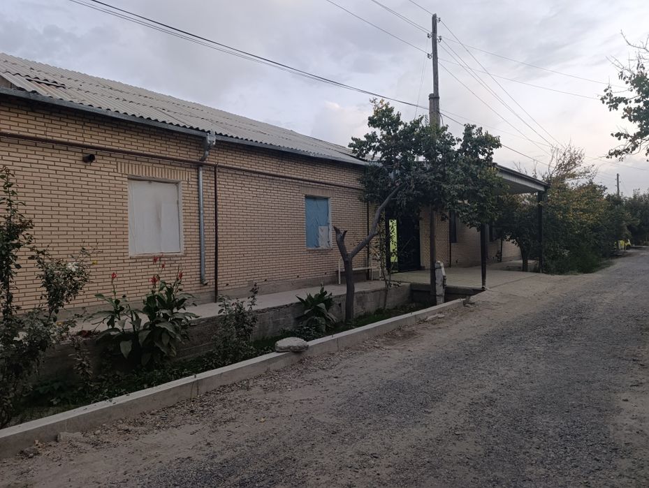 Тайёр участка сотилади