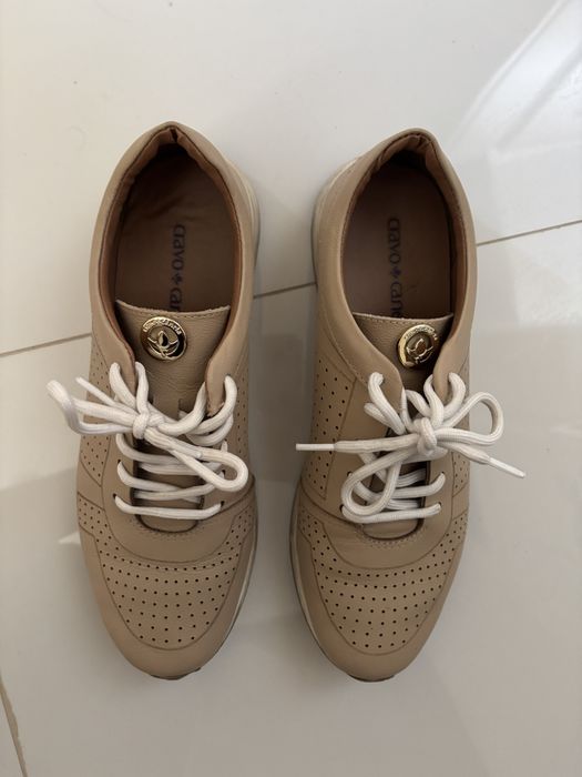 Дамски бежови гуменки