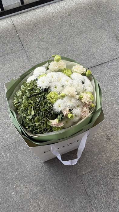 Зеленый букет из стабилизированный гортензии