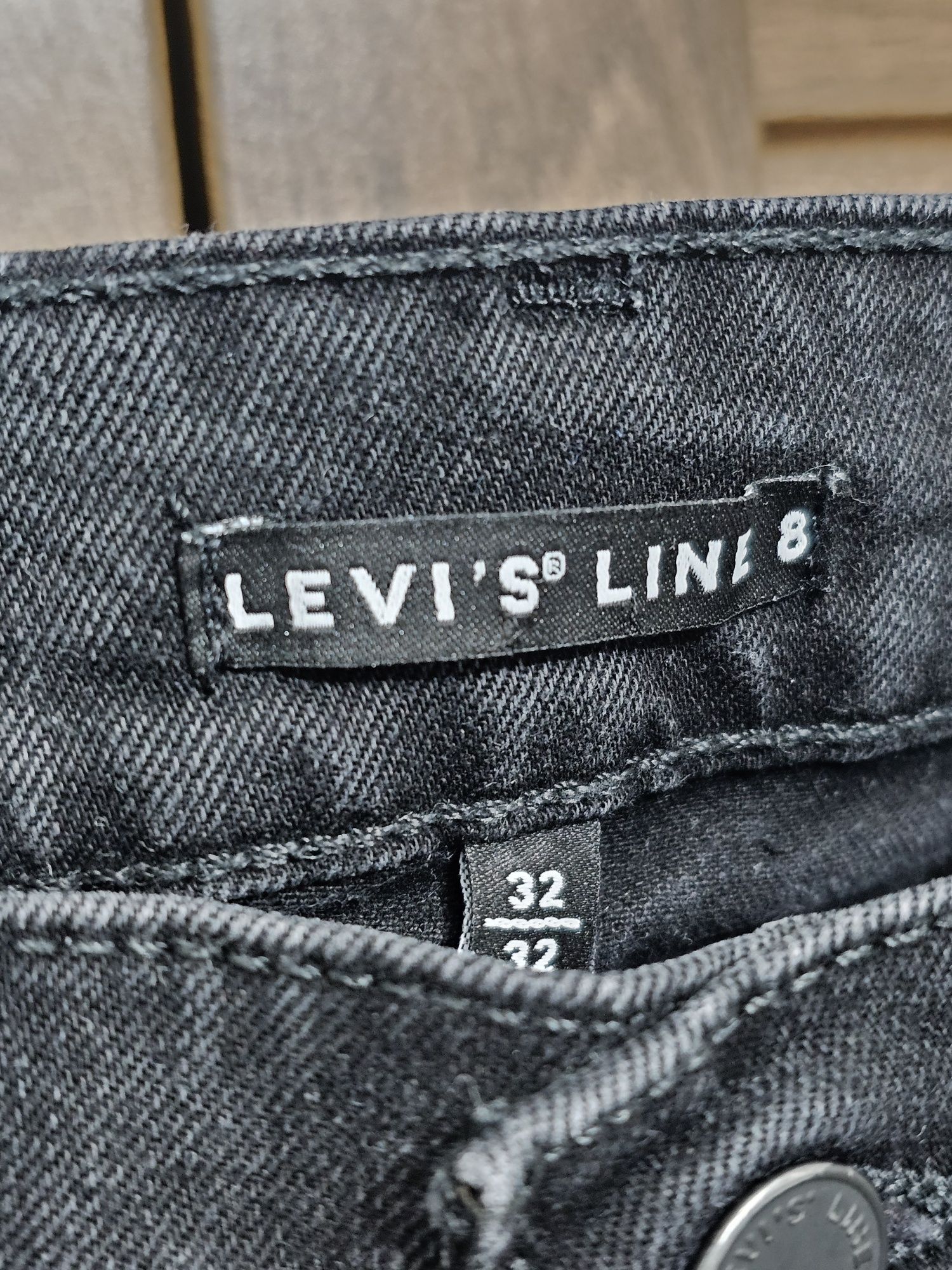 Blugi Barbati Levi's Line 8 Slim Taper 32x32 True Black Wash