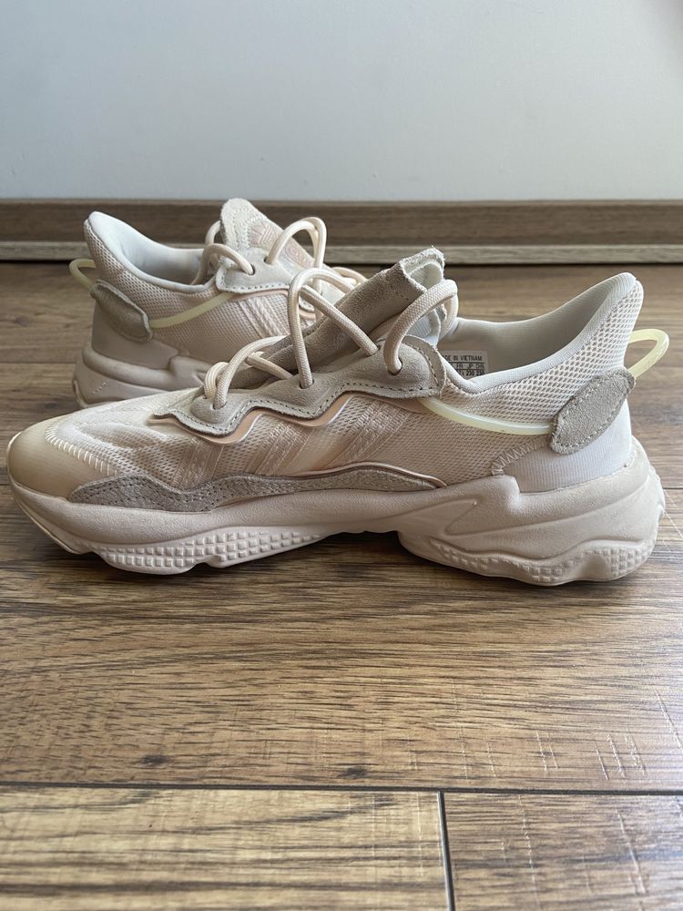 Adidas Ozweego нови