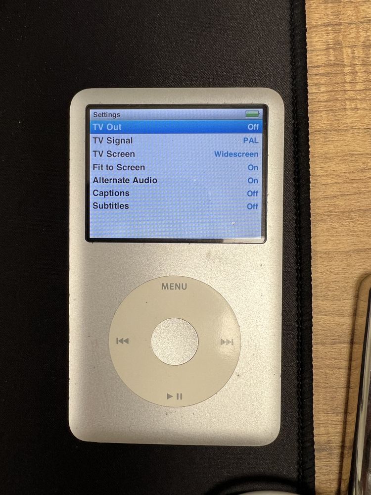 iPod Classic 6th 128GB SSD + 2000mah Battery