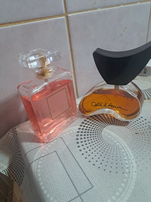 Vand parfumul din imagine .