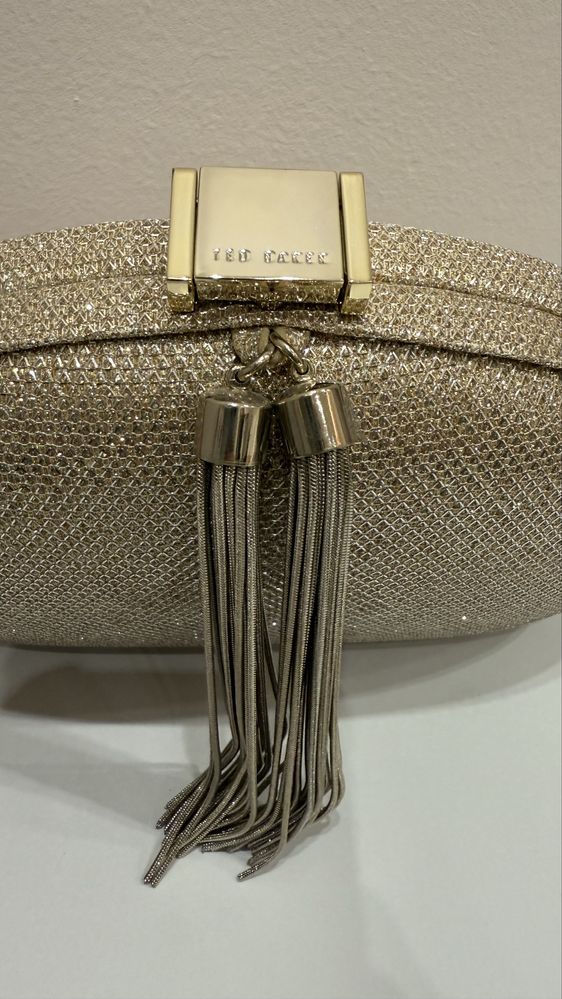 Ted Baker златен клъч