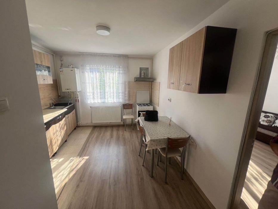 Închiriez apartament zona Aleea Constructorului