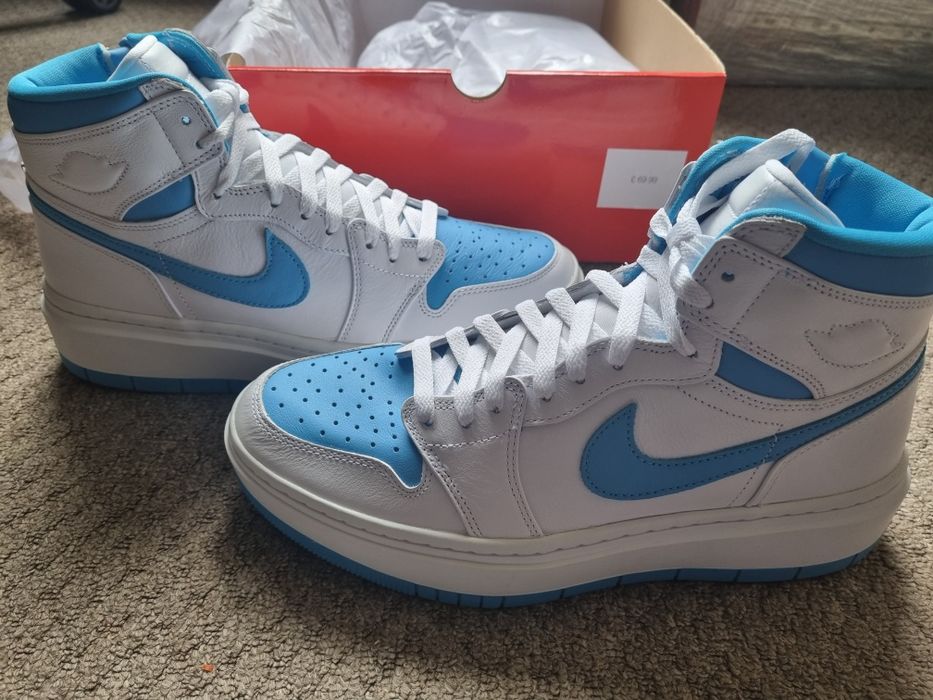 Adidasi Nike Jordan Marimea 43 nou cu eticheta