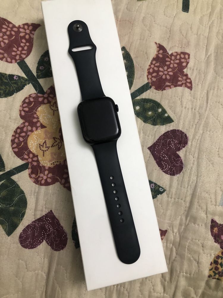 Часы Apple Watch series 7, 45mm