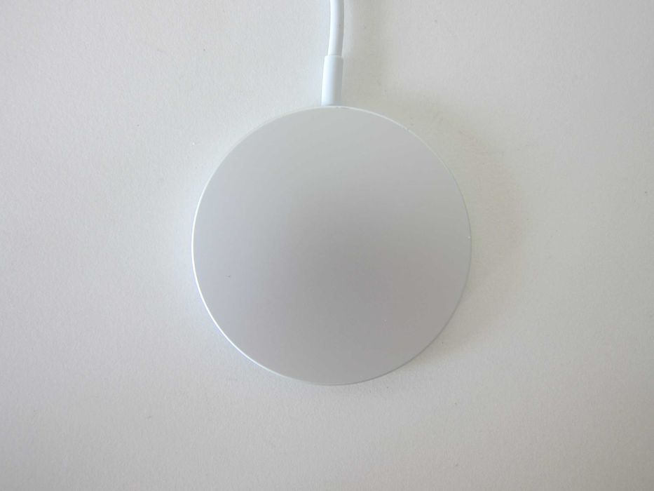 Оригинално  wireless magsafe зарядно apple