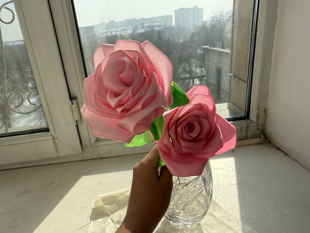 Продам цветы  из лент