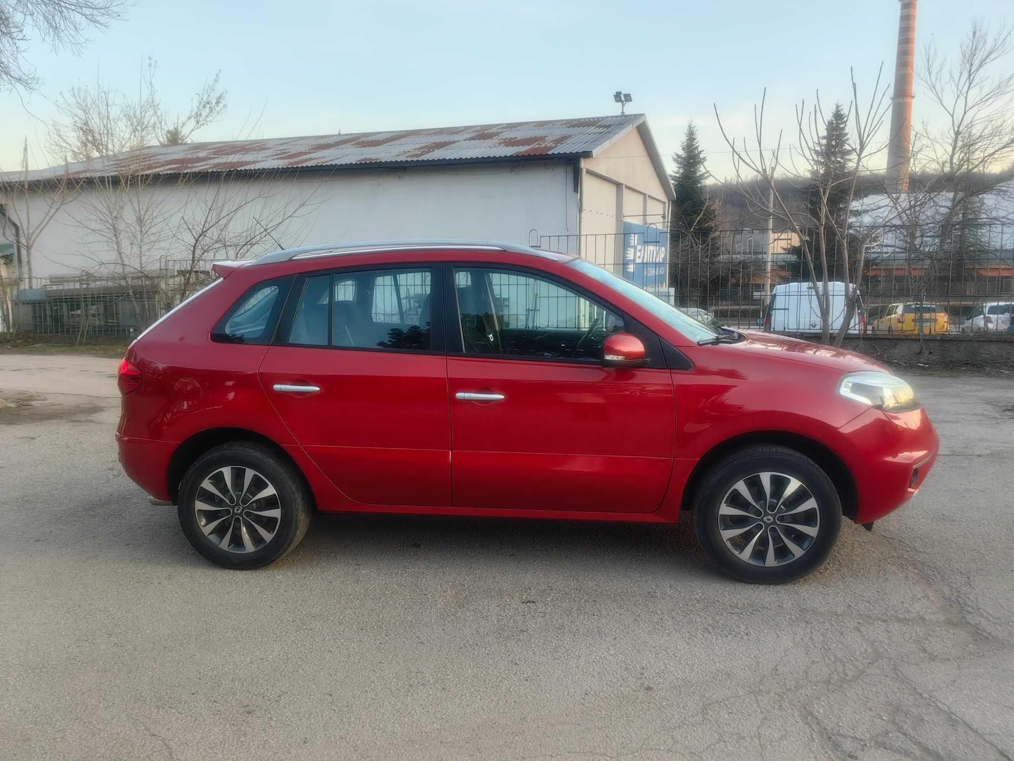 Renault Koleos 2.5 i бензин 4х4