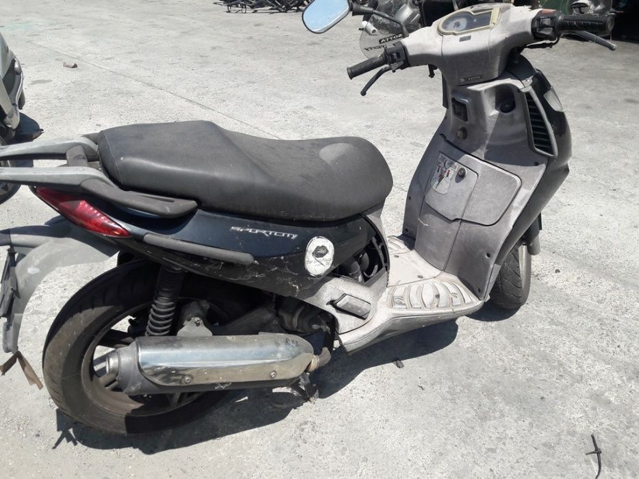 Мотоцикет,скутер Априлия Спортсити150-300(Aprilia Sportsiti )на части