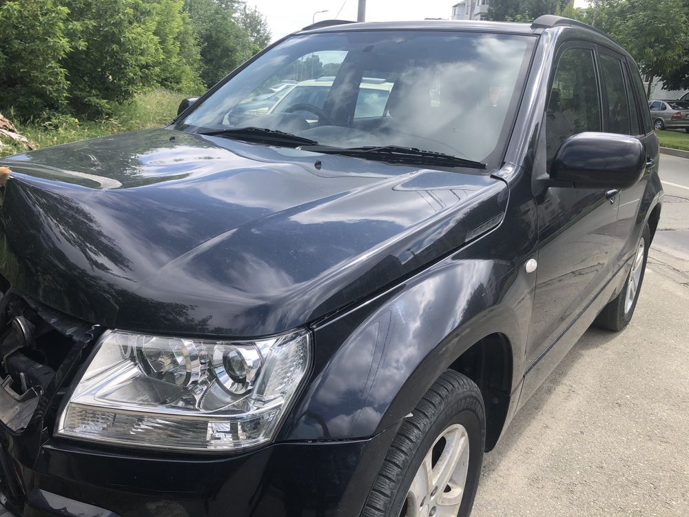 Dezmembrez suzuki grand vitara