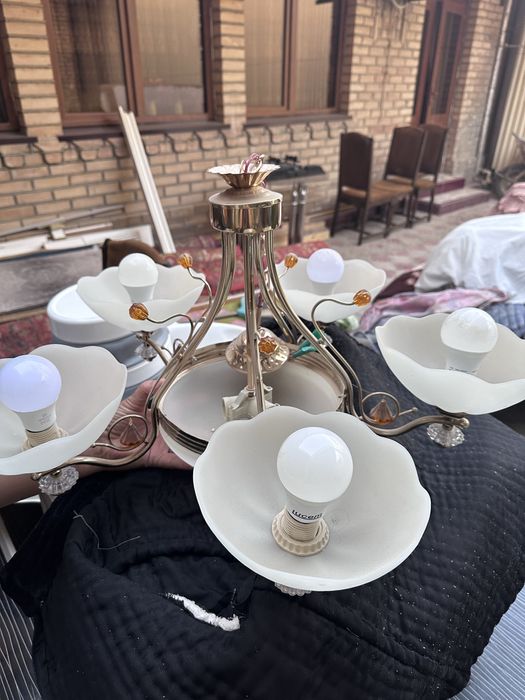Люстра для гостинной