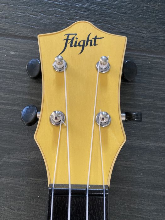 укулеле FLIGHT