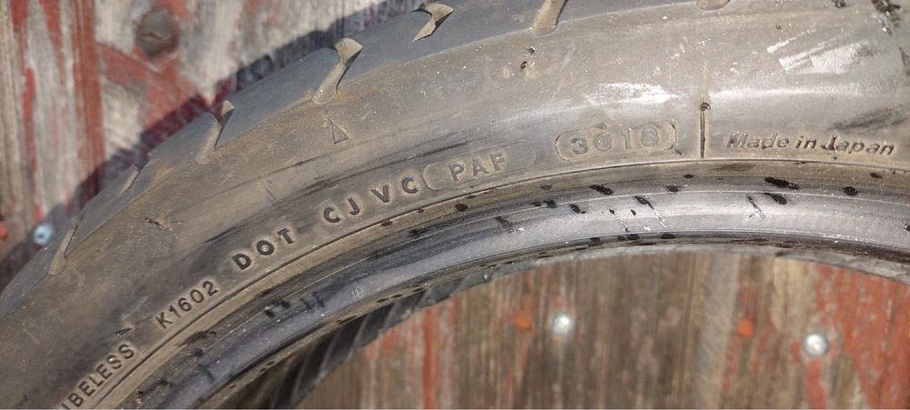 Anvelope moto bridgestone