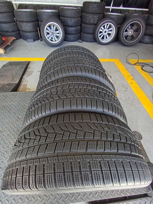 Vând anvelope hankook 255.45.19 iarna