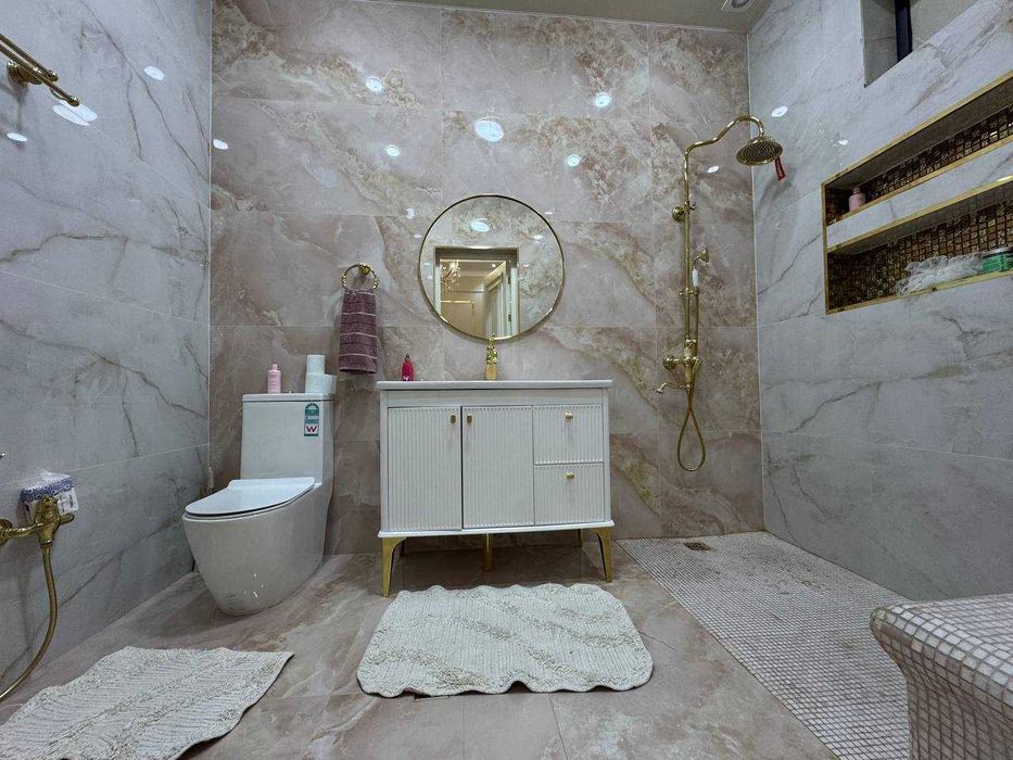 Участка сотилади. Хувайдо (Шайхонтохур тумани) 
7,5 сотих 6 хона