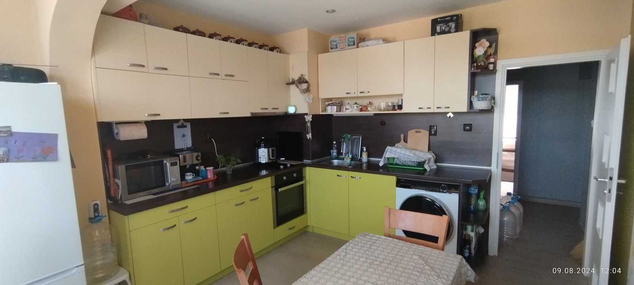 Продава се Тристаен апартамент в Перник, Изток - 94 кв.м за 1140 €/кв.м - Снимка #16