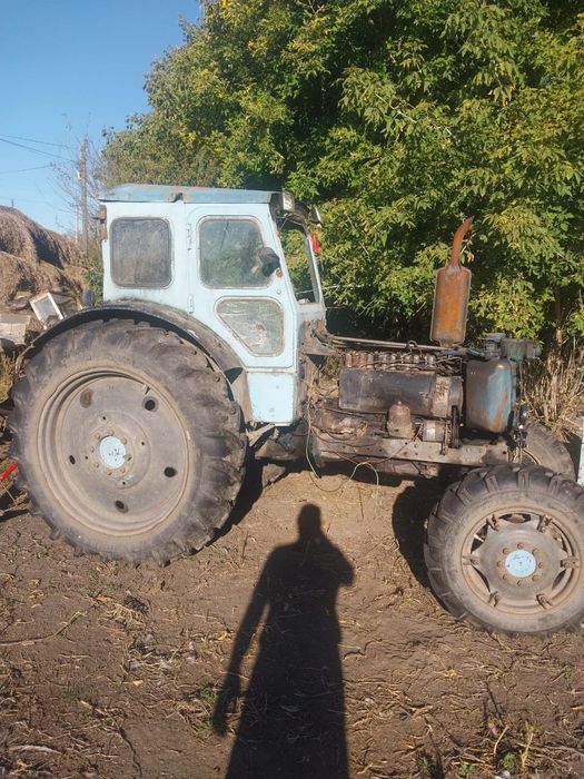 Продам трактор .