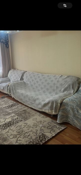 Отдам даром диван без кресел.